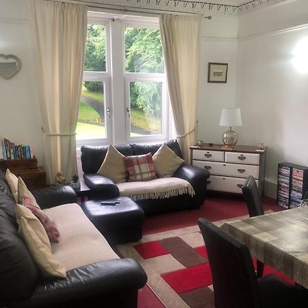 רות'סיי Captivating 2-Bed Apartment In Isle Of Bute מראה חיצוני תמונה
