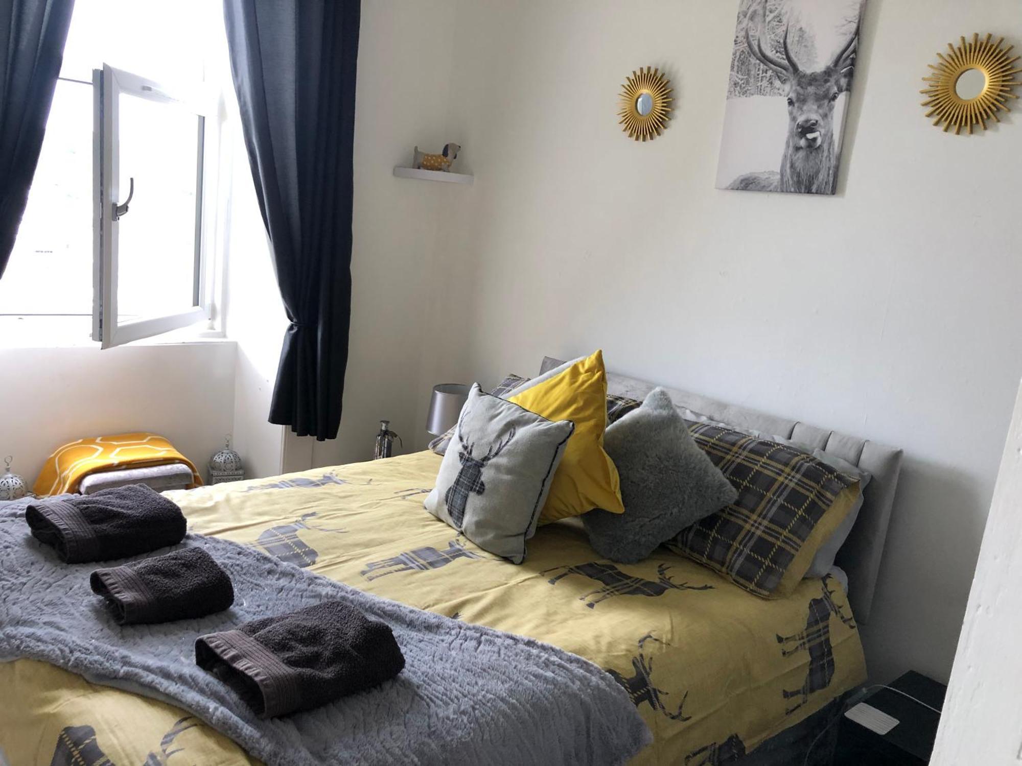 רות'סיי Captivating 2-Bed Apartment In Isle Of Bute מראה חיצוני תמונה